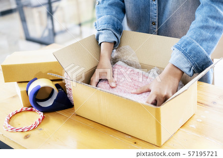 Online small business owner. 57195721