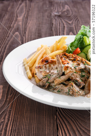 Grilled chicken fillet with oyster mushrooms, Grilled chicken fillet with oyster mushrooms, 57196122