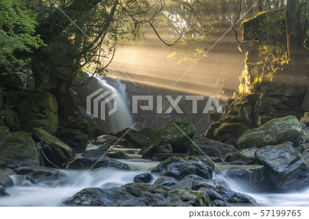 [熊本] Meotodaki瀑布 57199765