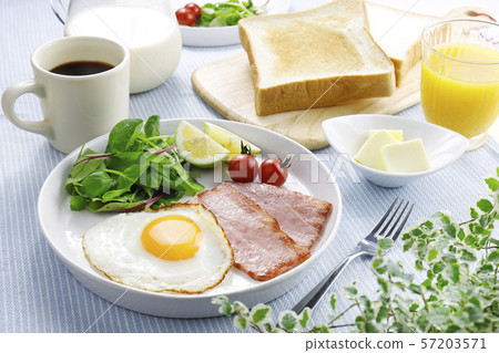 Bread breakfast 57203571