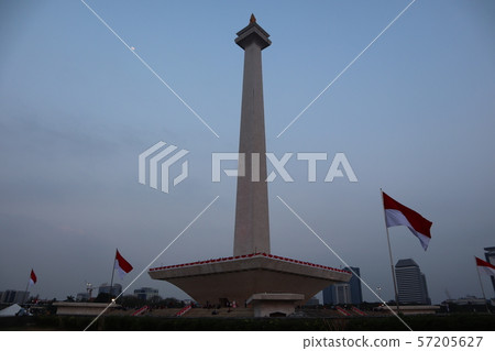 Monas Monas 57205627