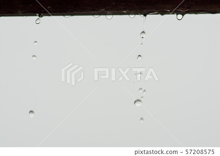 雨滴 57208575