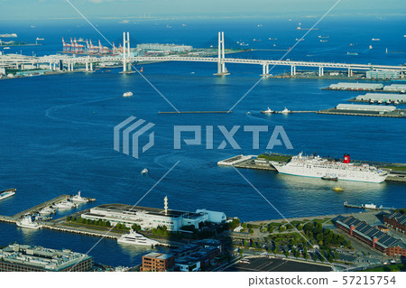 Evening view of Yokohama Port and Minatomirai 57215754