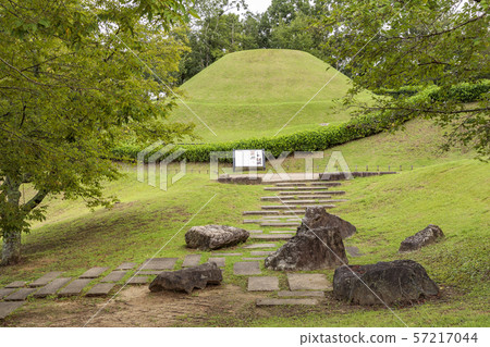 Takamatsuzuka Kofun Takamatsuzuka Kofun 57217044