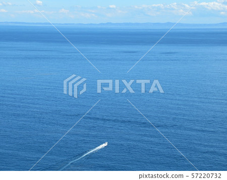 Sea Sea 57220732