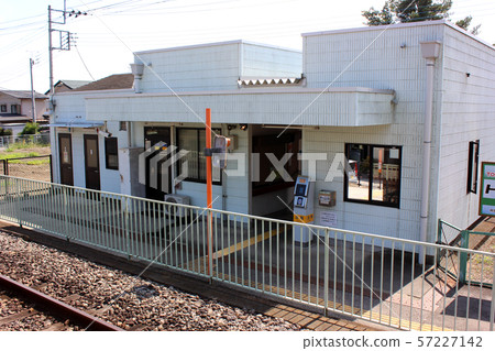 從Ryomo線Kominato站的平台看的車站建築物（1） 57227142