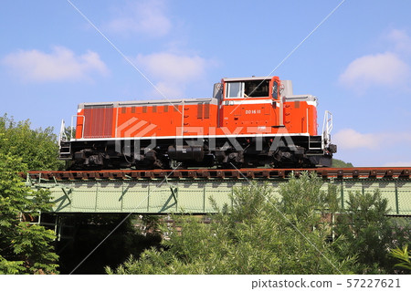 Red locomotive running on Koumi Line (DD16-11) 57227621
