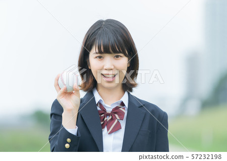 有棒球的高中女孩 有棒球的高中女孩 57232198