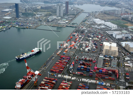 Airplane to Hakata Port International Container Terminal 57233183