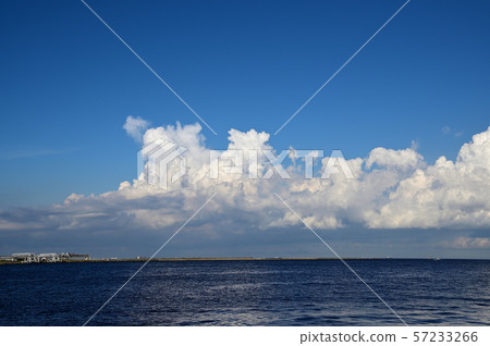 Cumulonimbus at the end of summer from Higashi-Ogishima Park 57233266