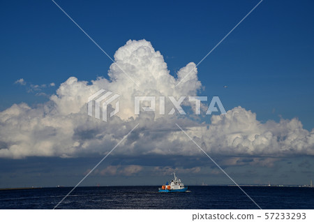 Cumulonimbus at the end of summer from Higashi-Ogishima Park 57233293