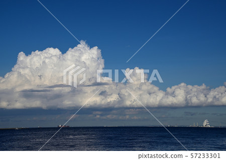 Cumulonimbus at the end of summer from Higashi-Ogishima Park Cumulonimbus at the end of summer from Higashi-Ogishima Park 57233301