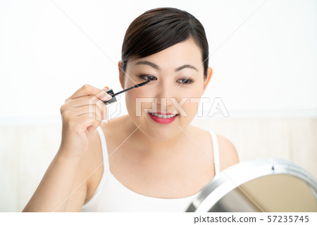 塗睫毛膏 塗睫毛膏 57235745