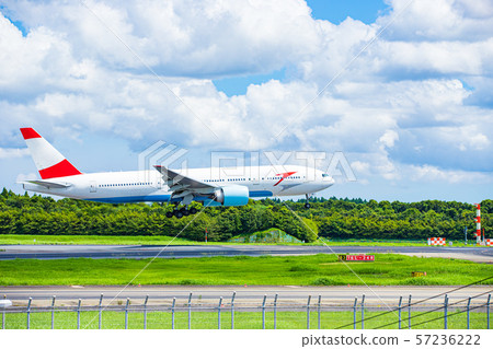 airplane  57236222