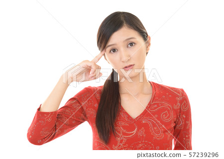 一個焦慮的表情的女人 57239296