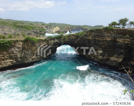 破碎的海灘(努沙佩尼達島)3 破碎的海灘(努沙佩尼達島)3 57245636
