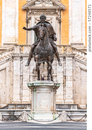 Equestrian statue of Emperor Marcus Aurelius on Piazza del Campidoglio, Capitoline Hill, Rome, Italy Equestrian statue of Emperor Marcus Aurelius on Piazza del Campidoglio, Capitoline Hill, Rome, Italy 57248571