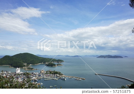 廣島縣福山市Tomonoura親王王子親王夏天的景色 廣島縣福山市Tomonoura親王王子親王夏天的景色 57251875