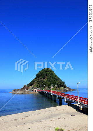 Yura coast Hakusanjima Yura coast Hakusanjima 57251941