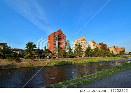 Asano River in Kanazawa City, early morning 57252225