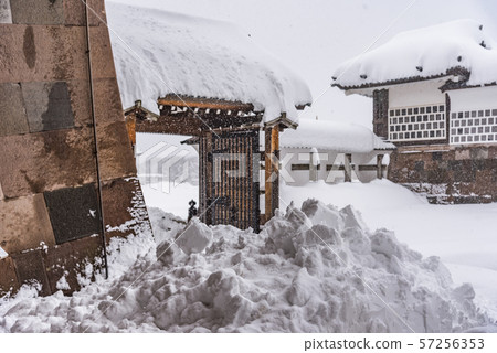 [Kanazawa Castle Hashizumemon Daisetsu] 57256353