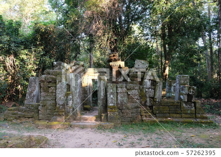The medieval ruins in Cambodia.  57262395
