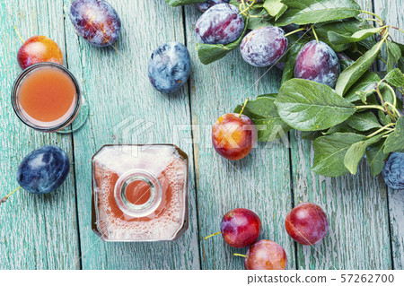 Romanian national plum liquor Romanian national plum liquor 57262700