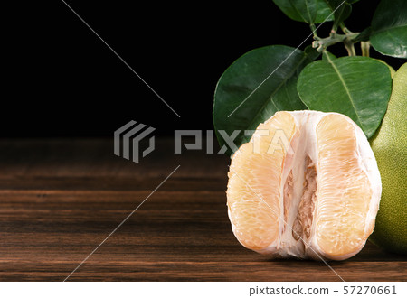 Yuzu yuzu flesh Peeled pomelo midautumn festival Yuzu yuzu yuzu Yuzu yuzu flesh Peeled pomelo midautumn festival Yuzu yuzu yuzu 57270661