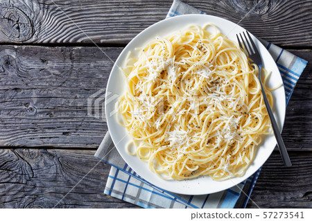 spaghetti with pecorino cheese and black pepper spaghetti with pecorino cheese and black pepper 57273541