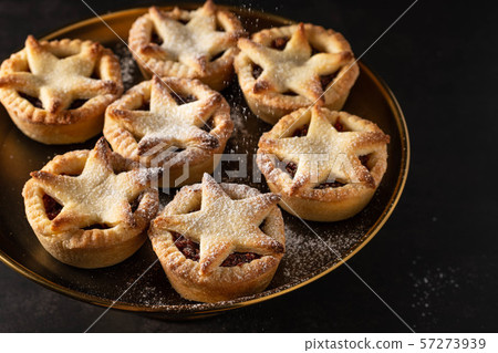 British Christmas mince pies on dark background. 57273939