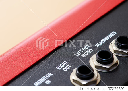 Electronic device connector 57276891