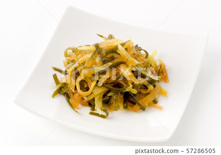 炒木瓜和切碎的海帶 57286505