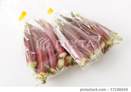 Red okra (packed) 57286689