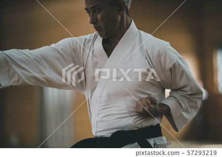 空手道 空的手 男人 57293219