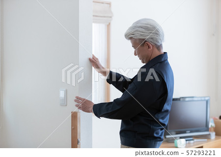 商人 老年人 男人 57293221