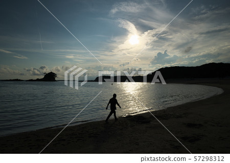 Take a walk at Azuri beach in the summer Shima Peninsula Take a walk at Azuri beach in the summer Shima Peninsula 57298312