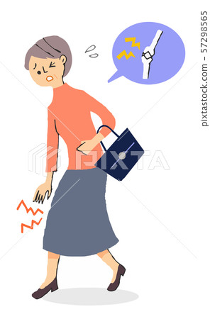 Woman with knee pain 57298565