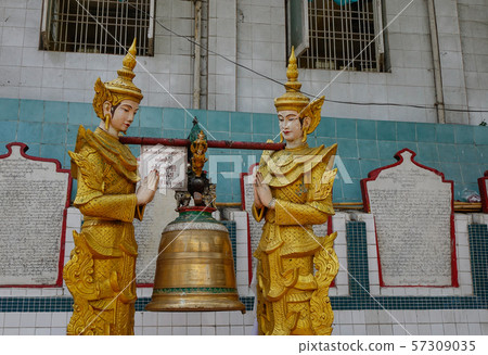 Buddha statue of Shwedagon Pagoda Buddha statue of Shwedagon Pagoda 57309035