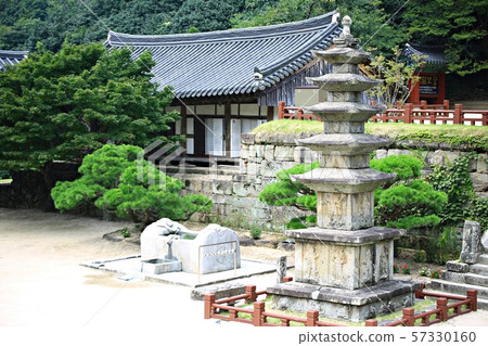 Gurye Hwaeomsa Temple, Religion, Buddhism 57330160