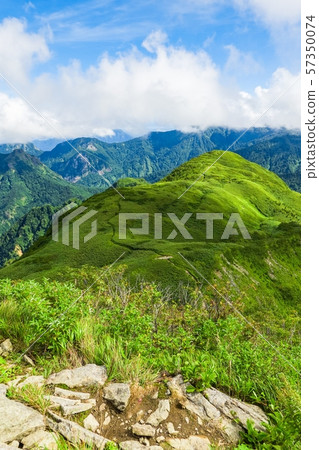 攀登Amekazan(從山頂看楊平洞) 攀登Amekazan(從山頂看楊平洞) 57350074