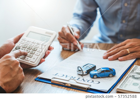 Sale agent deal to agreement successful car loan Sale agent deal to agreement successful car loan 57352588