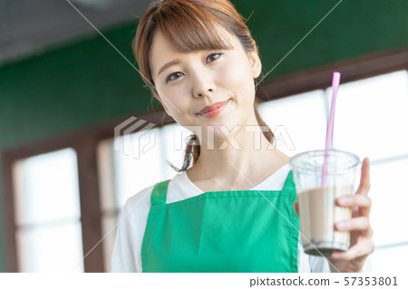 Tapioca Cafe Clerk 57353801