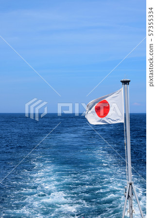 海上自衛隊船尾和日本國旗 海上自衛隊船尾和日本國旗 57355334