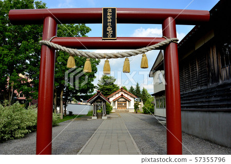 Kutchan Shrine Kutchan Shrine的Torii門 Kutchan Shrine Kutchan Shrine的Torii門 57355796