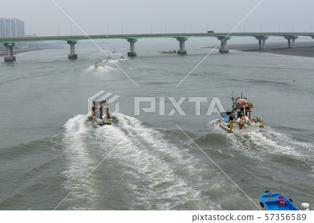 Fishing boat 57356589