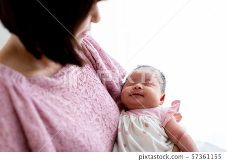 Newborns and mothers Newborns and mothers 57361155