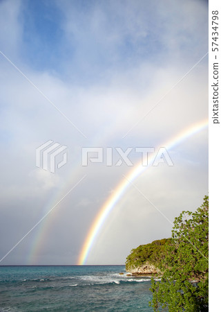 新喀裡多尼亞，洛亞爾提群島，馬累島，彩虹在瓦寶灣 57434798