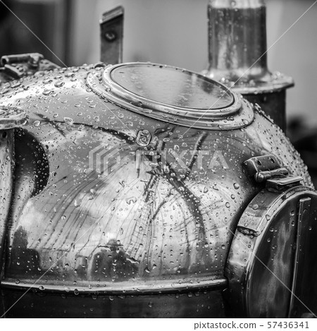Reflection of a mast in an old ship compass, 57436341
