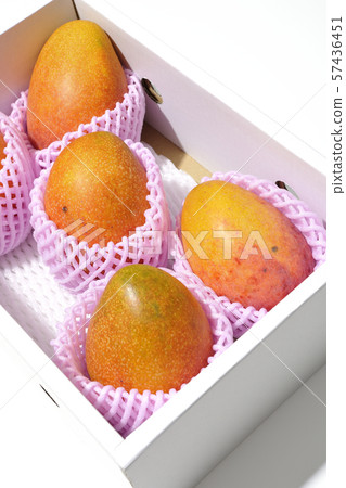 Boxed mango 57436451