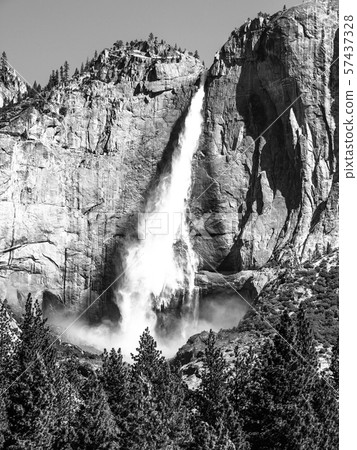 Upper Yosemite Fall, the highest waterfall in Yosemite National Park, California, USA 57437328
